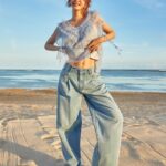 Han Ye-seul Instagram - ᴮᴼᴴᴱᴹᴵᴬᴺ ˢᴼᵁᴸ 🏝️ #써스데이아일랜드 #thursdayisland Editor: Hyunjin Lim, Ruby Kim Photo: Kigon Kwak Film : Soyoung Park Hair: Anna Im Make-up: Miyoung Oh Stylist: Taehyoung Kim Location: THE MULIA, MULIA RESORT&VILLAS Cooperation: HASH COMPANY