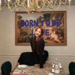Han Ye-seul Instagram - 약속장소에 일찍 도착하면 좋은점 💓