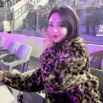 Han Ye-seul Instagram - 𝓂𝓎 𝓆𝓊𝑒𝑒𝓃 💜 #자우림 #MidnightExpress