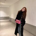 Han Ye-seul Instagram - ᴮᴱ ᴹᵞ ᵛᴬᴸᴱᴺᵀᴵᴺᴱ 💓