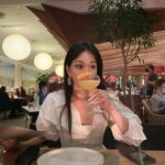 Han Ye-seul Instagram - ᶜᴴᴱᴱᴿˢ ᵀᴼ ᴼᶜᵀᴼᴮᴱᴿ 🥂