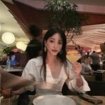 Han Ye-seul Instagram - ᶜᴴᴱᴱᴿˢ ᵀᴼ ᴼᶜᵀᴼᴮᴱᴿ 🥂