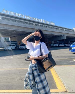 Han Ye-seul Instagram - ᴸᴵᵛᴱ  ᴵᴺ  ᵀᴴᴱ  ˢᵁᴺˢᴴᴵᴺᴱ
ˢᵂᴵᴹ  ᴵᴺ  ᵀᴴᴱ  ˢᴱᴬ
ᴰᴿᴵᴺᴷ  ᵀᴴᴱ  ᵂᴵᴸᴰ  ᴬᴵᴿ

(밀린 사진 올려요 ^^)