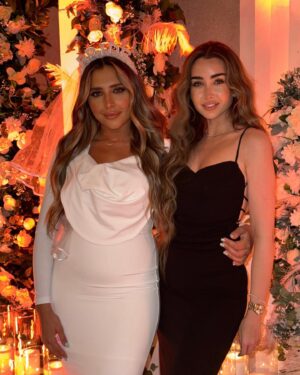 Hana Al Zahed Instagram - For a new chapter 🫶🏻

📖