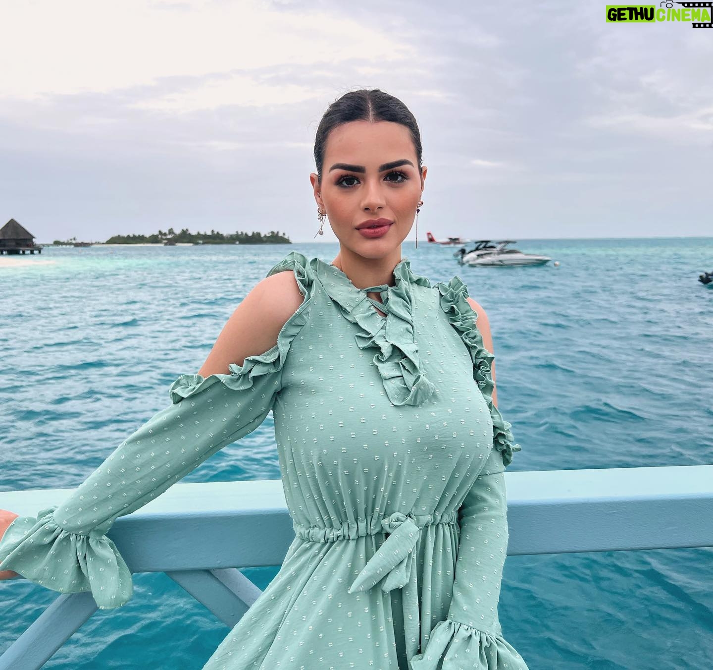 Hanady Mehanna Instagram - Aïd Mubarak كل سنة و انتم طيبين 🐬🫶🏼
