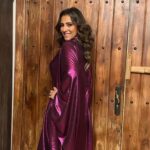 Hanan Motawie Instagram - سعدت بإحتفالية قناة النهار ووشوشة واشكرهم لحفاوتهم لمسلسل وعود سخية و سره الباتع Special thanks Hair : @mostfadahab Makeup: @samehhanafy Dress & Styling by : @yakancy كل الحب والتقدير ودائما رمضان يجمعنا❤️