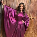 Hanan Motawie Instagram - سعدت بإحتفالية قناة النهار ووشوشة واشكرهم لحفاوتهم لمسلسل وعود سخية و سره الباتع Special thanks Hair : @mostfadahab Makeup: @samehhanafy Dress & Styling by : @yakancy كل الحب والتقدير ودائما رمضان يجمعنا❤️