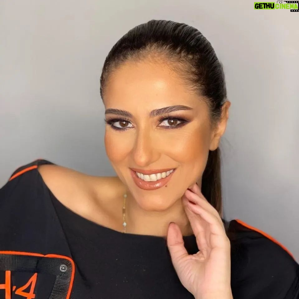 Hanan Motawie Instagram - Make up : @marwaabazaofficial ❤️