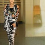 Hanan Motawie Instagram - جائزه احسن ممثله السنه دي عن وعود سخيه ازدادت قيمه لان دوره مهرجان همسه السنه دي بإسم ماما الفنانه القديره سهير المرشدي ربنا يباركلك في عمرها،شكرا مهرجان همسه وشكرا لكل مبدع ومجتهد ومخلص❤️