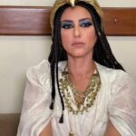 Hanan Motawie Instagram - فرحانه جدا بتجربه "تقدر" وتجسيدي للملكه المصريه اياح حتب وكنت ومازلت بحلم بتقديمها في الدراما وسعيده اكتر برجوع المسرح المدرسي، شكرا للمخرجه الجميله بتول عرفه انها اعطتني الفرصه للمشاركه في العمل المهم ده❤️❤️❤️❤️❤️