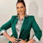 Hanan Motawie Instagram - Thanks Hair: @mahmoud_hair_stylist Makeup: @ahmedelkhawaga1 Styling by: @byhgazia Jewelry: @getpinksand @nohaabbassijewellery