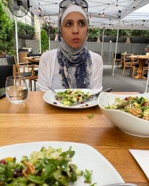 Hanan Turk Instagram - ‏لما تكون جعان 🥺 والأكل يتأخر  وتفكر ازاي تاخد طبق السلطه الرئيسي قبل ما يخلص 🤔