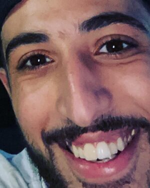 Hanan Turk Instagram - ادم 💕 بارك الله في عمرك حبيبي … وجودك في حياتي من أعظم نعم الله علي . منذ لحظة ولادتك اصبحت سعادتي هي رؤيتي لك سعيدا رؤية ابتساماتك وضحكاتك اجمل ما في حياتي …أنت في أكثر الأوطــان أمــانآ أنت في قلبي 💚
يا رب كما هونت حمله وولادته عليّ هون عليه كل اوجاع قلبه التي يخجل من بوحها لي ☺️