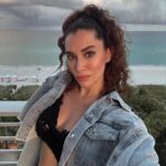 Hande Doğandemir Instagram – bi dump’ı daha hakeden tatilimiz ‘today is the day guys’ 🍷🦞