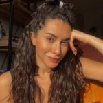 Hande Doğandemir Instagram – sunbathing ☀️