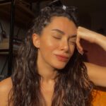 Hande Doğandemir Instagram – sunbathing ☀️