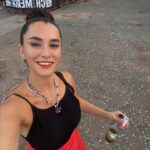 Hande Doğandemir Instagram – same hande but different 
🙋🏻‍♀️🪩 
selfie dump in barcelona roma
