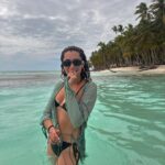 Hande Doğandemir Instagram - eat,love,pray; and repeat! play your fav song, don’t forget, don’t be sad; eat something new, love your friends, hug your family and repeat; eat,love,pray Handecim 🥹🌊🐚🦀🪷💚🐠🎶