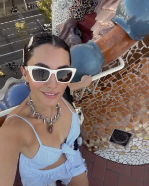 Hande Doğandemir Instagram - same hande but different 
🙋🏻‍♀️🪩 
selfie dump in barcelona roma