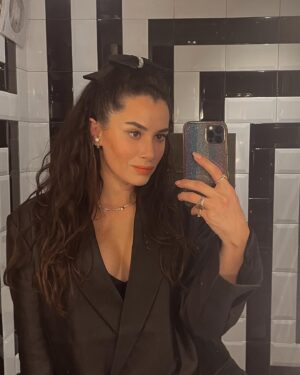 Hande Doğandemir Instagram - dump vakti 🚨🫠 son ikisi favorim 🤩🫠