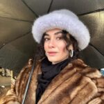Hande Doğandemir Instagram - hnd in wonderland / amsterdam dump 🦄🌈