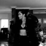 Hande Doğandemir Instagram - bilemiyorum bazen 🫀🔪