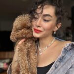 Hande Doğandemir Instagram - biz bu pazarı sevdik 👧🏻🐶