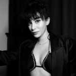 Hande Doğandemir Instagram - nerde açtı benden önce bu yeşil ormanlar 🖤🎞️