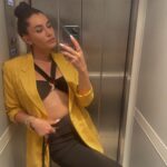 Hande Doğandemir Instagram - dump perileri geldi 🧚🏻‍♀️ 1.evde sıradan bir gün 2.güneşi gördüm 3.en sevdiğim 4.en kritik günlerde yanımda şefim 5.grup shh 6.benim sabahlar 7.ben senin olmadığın her yerde yeşillenirim 8.bana öyle bakma 9.sonsuzluk asansörü 10.dünyanın en güzel portresi✨