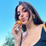 Hande Erçel Instagram - 🌿🍷🌿