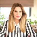 Hande Kazanova Instagram - ENERJİMİZE DİKKAT! Haftamıza Ay Balık burcunda iken biraz kararsız biraz hülyalı etkilerle başlıyoruz!💫 Salı günü Mars kova burcuna geçiyor! Özgürlükler, haklar, azınlık hakları toplumsal konular ve olaylar bilim teknoloji uzay alanları elektrik ve elektronik konularda mücadelelerimiz artabilir! Toplumsal konularla ilgili olacağız ve baskıya gelemeyeceğiz!💫💫💫 14 Şubat Sevgililer günü Mars’ın Plütonla olan kavuşumu enerjimizi zorlayabilir! Neler anlattım neler! Venüs’ün kova burcuna geçişini hafta sonu Merkür’ün Uranüsü olan açısının etkilerini, şimdi 12 -18 Şubat haftasında YouTube kanalımda yeni videomda izleyebilirsiniz!🙏🏻❤️ Giysi: @gustogiyim #astroloji #astrology #handekazanovaileastroloji #sevgililergünü #mars #pluto #plüton #venus #youtube #youtuber https://youtu.be/55I3J1bq-lM