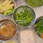 Hanis Zalikha Instagram - Siapa suka rendang paru? Saya dah update my recipe for me and you. Mari merendang 😘 Rendang Paru Keknis: Paru 2kg Bawang besar 8biji Bawang putih 20biji Cili hijau 6biji Cili padi 50biji Kunyit hidup 2inci Lengkuas 2inci Santan 600ml Air kosong 4cawan Asam keping 8keping (rendam) Kerisik 300g Daun limau purut 20helai Serai 10batang (ketuk) Daun kunyit 8helai (hiris) Cili powder 1sudu besar Smoked paprika 1sudu besar Garam 2sudu Gula 4sudu