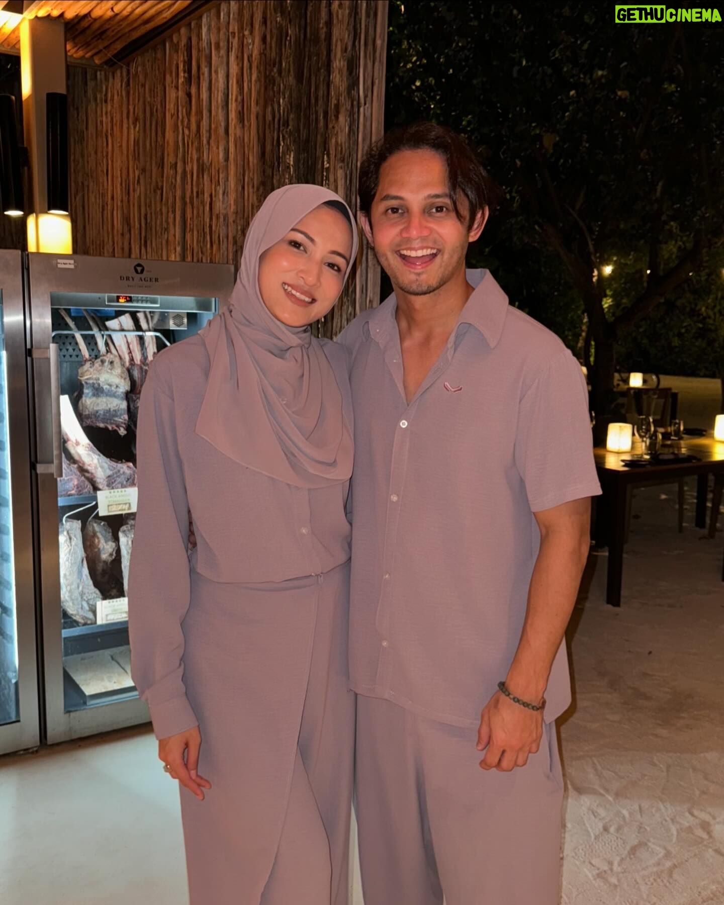Hanis Zalikha - 160.8K Likes - 🕯️ makan dalam gelap bersama-sama.