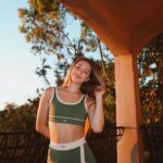Hannah Colin Instagram - feelin lucky. ☘️ #hannahgracecolin #explorepage #beyou #lucky #stpatricksday #green #viral #sunday #set #selflove #feelinglucky #thebestisyettocome #golden