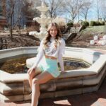 Hannah Colin Instagram - all kinds of happy. 🩷 #hannahgracecolin #explorepage #beyou #happy #allkindsofhappy #saturday #viral #newalbanyindiana #newalbany #selflove #thebestisyettocome