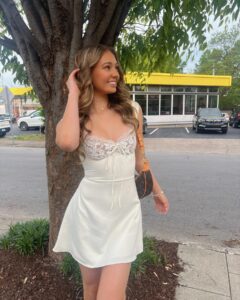 Hannah Colin Instagram - blessed with the best. 🕊️ #hannahgracecolin #beyou #blessed #thebest #selflove #louisville #houseofcb #bestfriends #explorepage #thebestisyettocome