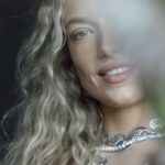Hannah Ferguson Instagram - 🥰👖🌻 #Repost @kendcd ・・・ Home Grown @freepeople match catalog: @billykiddstudio @hannahfergusonofficial @sweetdoub @coryn_madley @moodyrooney_ @georgiostsiogkas @coneyislandbaby filmed by @louiekovatch