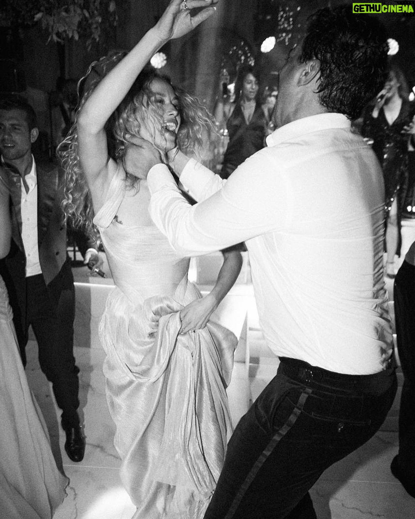 Hannah Ferguson Instagram - Love to celebrate Love ❤️