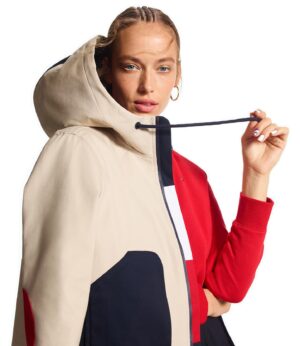 Hannah Ferguson Instagram - Tommy Hilfiger Spring 2020 ! ❤️ @tommyhilfiger 🤍 @thomasjhilfiger 💙 @trey.laird #ad