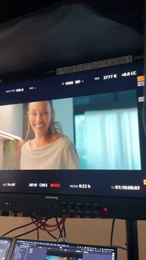 Hannah Jeter Instagram - Throwback on set making the Grand @Wagoneer commercial.