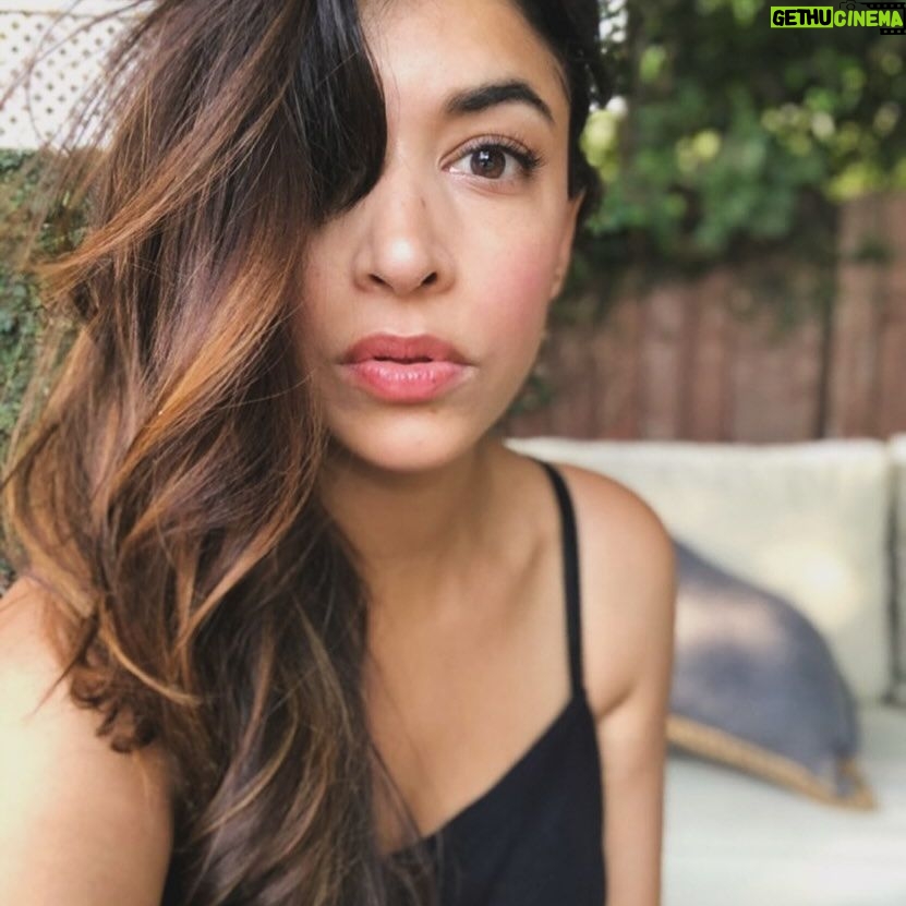 Hannah Simone - 23.8K Likes - New beginnings ๐