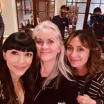 Hannah Simone Instagram – That’s a wrap on Season 2 of Not Dead Yet with my chosen family of the best cast and crew ❤️❤️❤️ what an incredibly funny ten episodes we got to do together! Hope you love them as much as loved making them for you xo