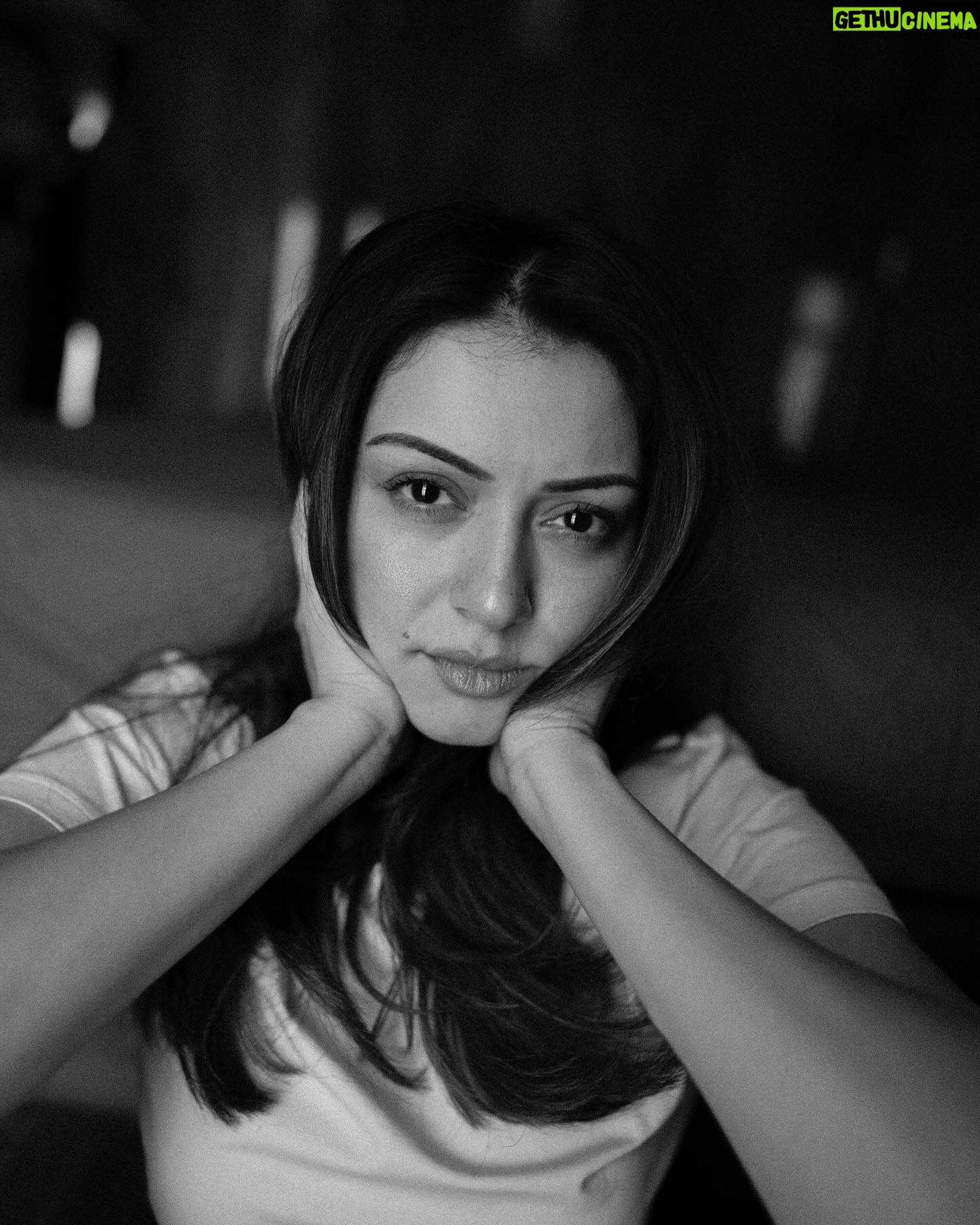 Hansika Motwani Instagram - 🫰🏻