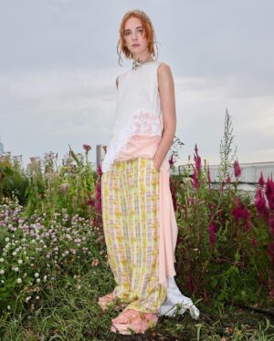 Hari Nef Instagram - 