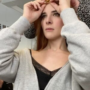 Hari Nef Instagram - 