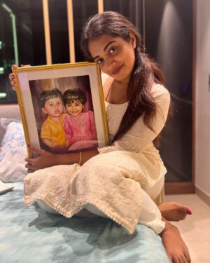 Harish Kalyan Instagram - I always believe in soul connection. And meeting you is the proof of that in my life. You have been so selfless and unconditional with the love you give. To the person who loves me endlessly and puts up with all my crankiness and joins my craziness. Happy happy happy birthday, my Nask! 

Picture 1: Your favorite selfie of us which is a reminder of the most impromptu trip we have had so far. 

Picture 2: You always ask me why I didn’t meet you earlier in life. While I can’t change that, here is a small imagination of how we would have looked together as kids. I hope you loved my gift!
@narmadaudayakumar ❤️🤗 #onlylovematters 

P.S - Thank you @sindhuudayakumar akka for making it possible ❤️🙌