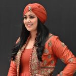 Harshdeep Kaur Instagram - Red-y to Rock ❣️ Moments from the @zeenews “Rangla Punjab” Social Media Awards, Chandigarh Photos @ronit_picture_perfect Styling @styledbysujata Asst @sia_03_ Outfit @studiobagechaa @_vaishnavii.3011 Jewellery @kiwibymusskan_jewelry