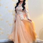 Harshdeep Kaur Instagram – Style-file from London✨
Stylist: @styledbysujata
Intern: @_jyoti_808, @_shivanya.m_
Outfit: @designerkavitaagarwal
Jewellery: @aquamarine_jewellery
Hair : @stefanbertin MUA : #EmmaLovell
#HarshdeepKaur #London #FashionDiaries