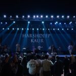 Harshdeep Kaur Instagram - On Stage VS Off Stage 📸 We vibe in both places! 🙌 Stylist : @styledbysujata Asst: @sia_03_ @_jyoti_808 Outfit: @sobariko Jewellery: @anthajewels PC: @makmehta97 #HarshdeepKaurLive #HarshdeepKaur #Music Which one do you like?