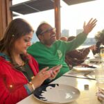 Harshdeep Kaur Instagram - Happy Birthday to hum sabke favourite most loving @shankar.mahadevan ji!! Always inspiring us with his humongous talent and humility ❤️ So happy to be celebrating his special day with him in Doha with all the loved ones!! Sweetest @sangeeta.mahadevan ji and buddies @shivammahadevan @souumil_ds ☺️🥰